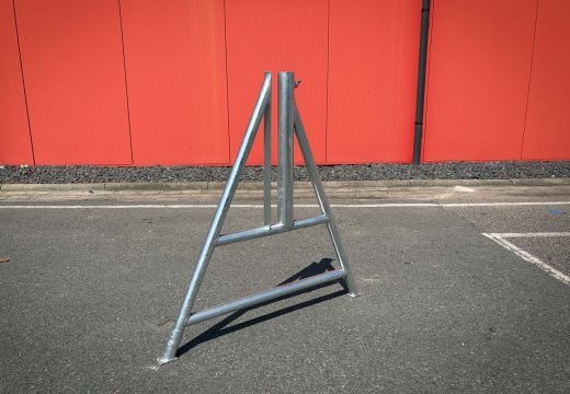 A-Frame met paalbuishouder 