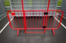 Dranghek Doorgang | Rood | Close-up