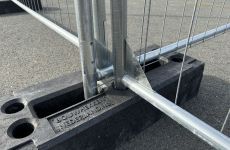 Kunststof voet 19 - haaks bouwhekken plaatsen